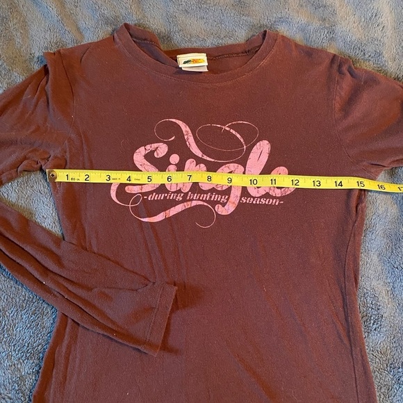 Bass Pro  100% cotton T-shirt, “single during hunting season” brown pink… - Picture 4 of 8